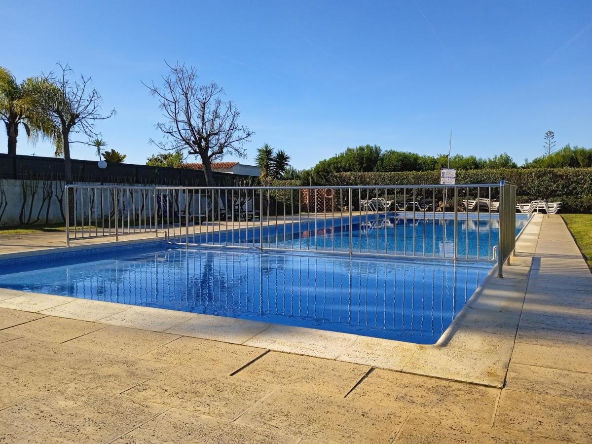 アルブフェイラDo Vale T2 Com Piscinaアパートメント エクステリア 写真