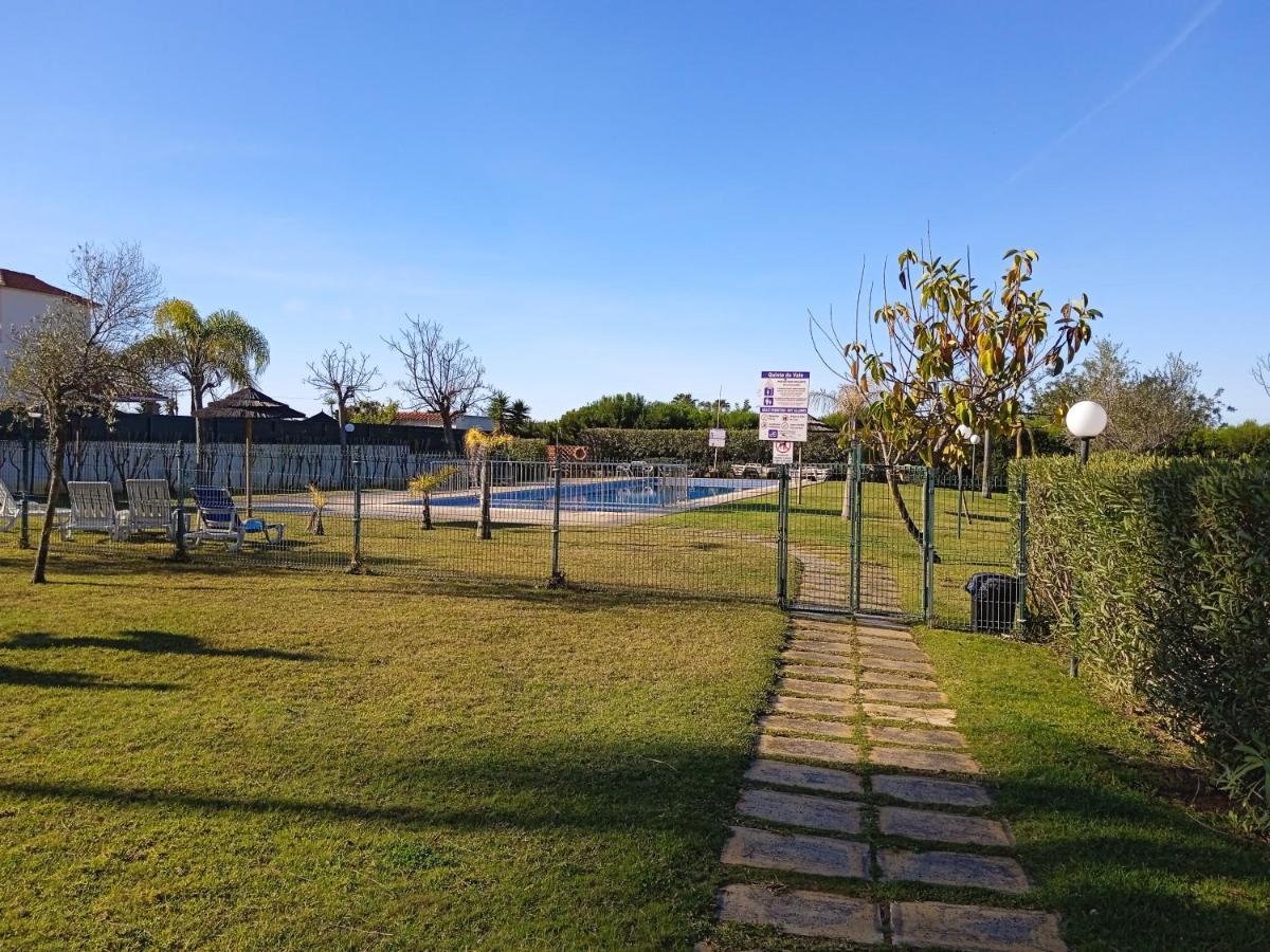 アルブフェイラDo Vale T2 Com Piscinaアパートメント エクステリア 写真
